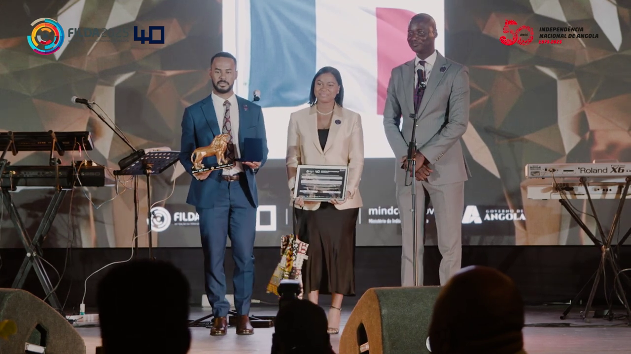 CEFA - França - Prémio Leão de Ouro  Melhor Participação Internacional